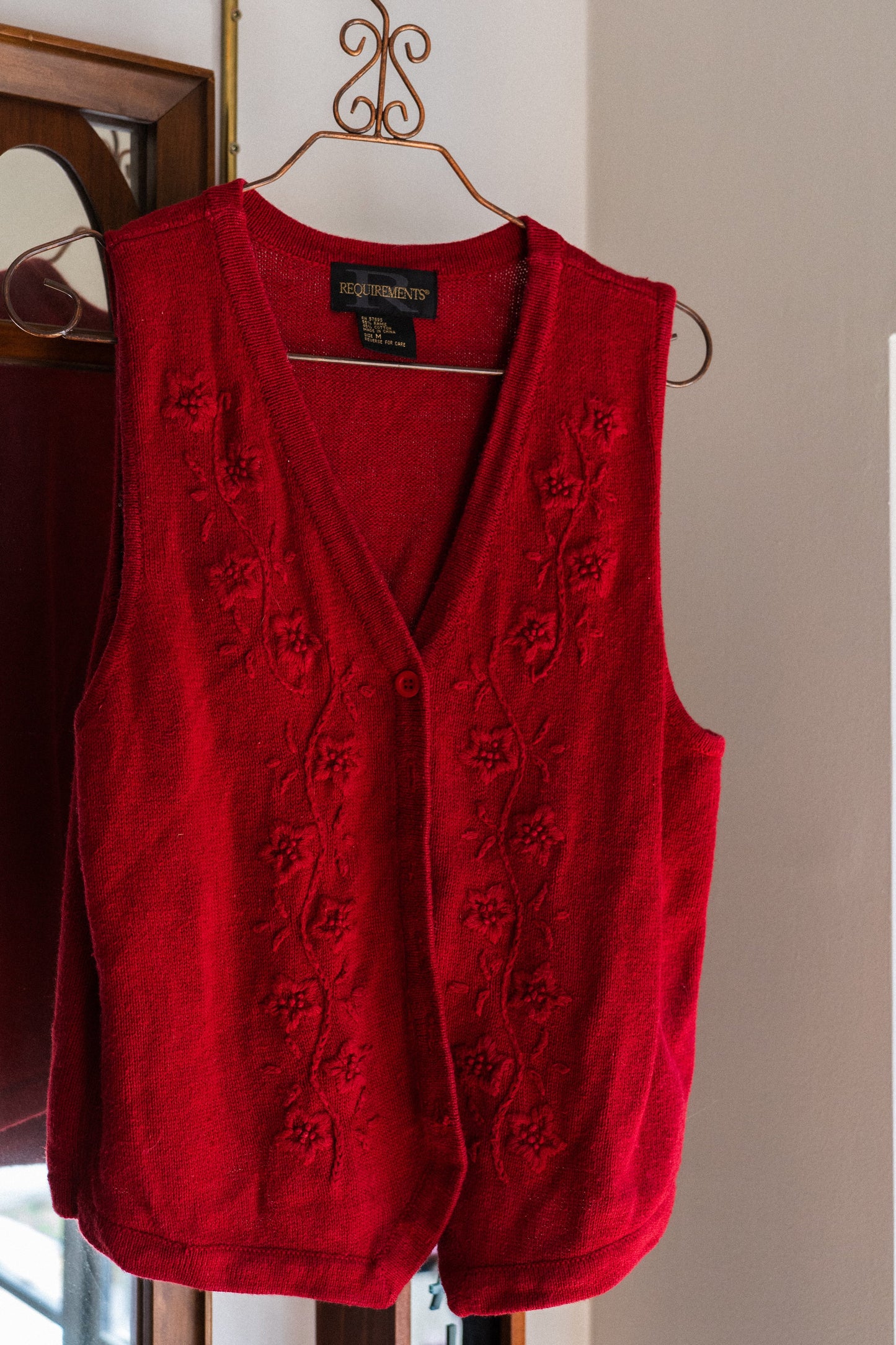 Vintage Red Embroidered Cotton Ramie Vest